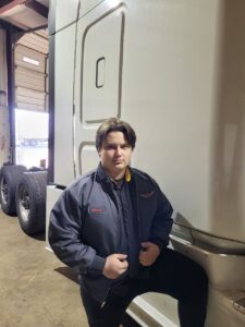 Victor Sosonniy In Action – Tire Service Mechanic 2